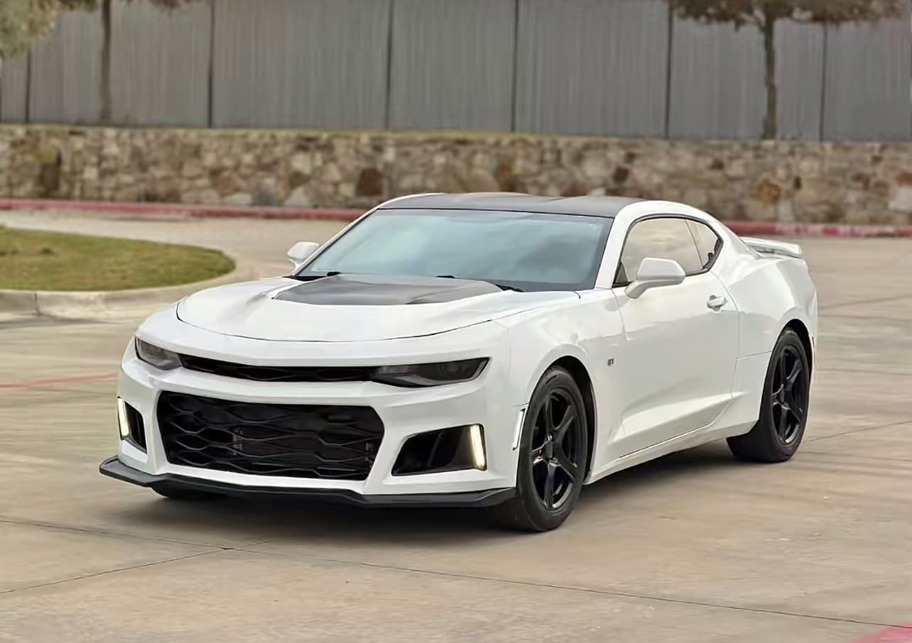 2017 CHEVROLET Camaro 50th anniversary photo 3