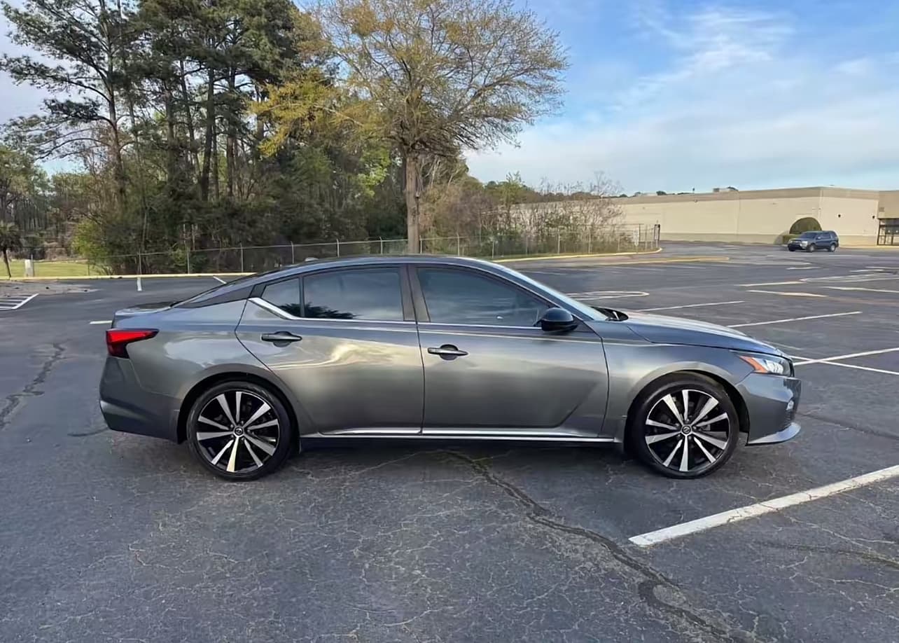 2019 NISSAN Altima Altima 2.5 SR photo 4