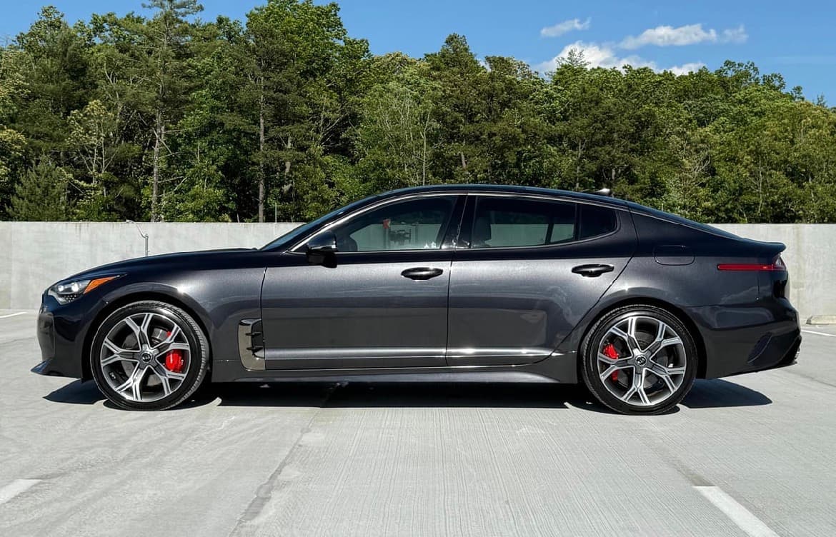 2020 Kia Stringer GT2 photo 3