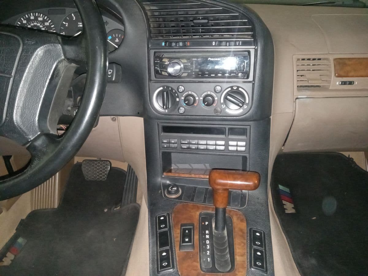 1995 BMW 325i 3 Series photo 5
