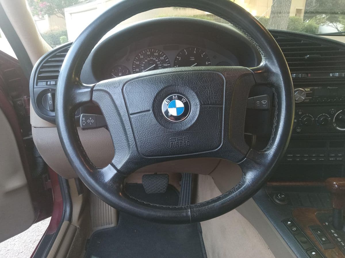 1995 BMW 325i 3 Series photo 6