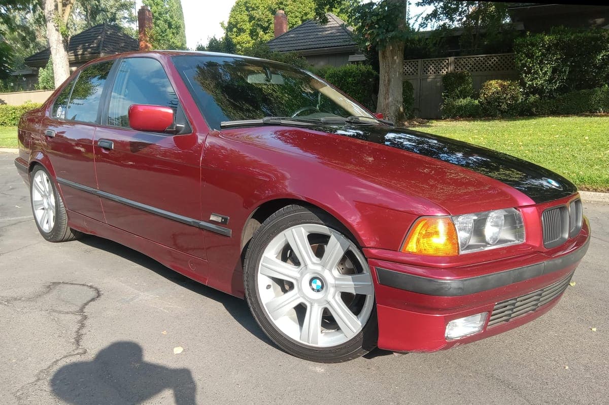 1995 BMW 325i 3 Series photo 16