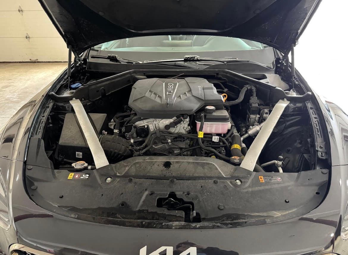 2022 Kia Stinger GT-line photo 19