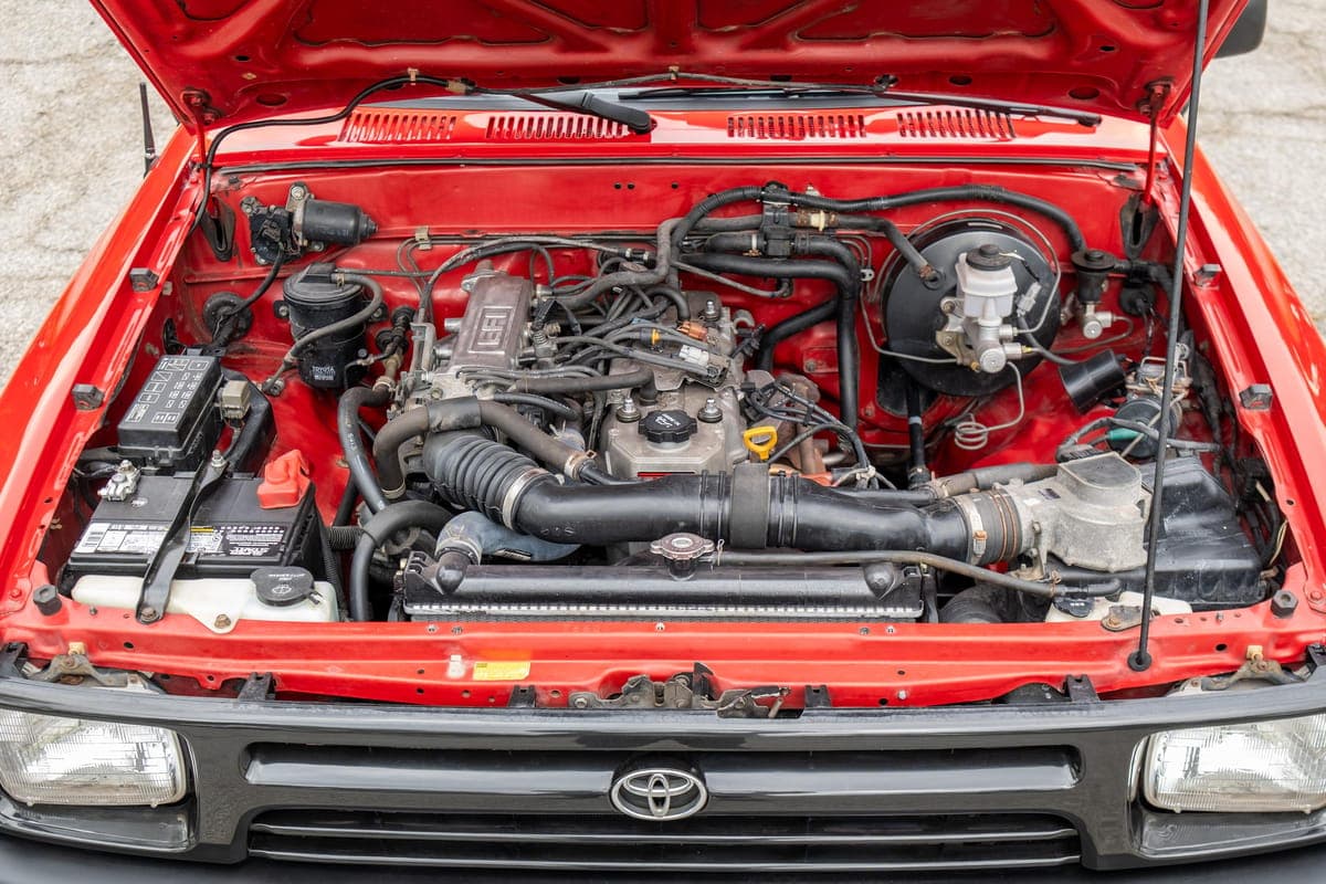 1992 Toyota Pickup photo 2