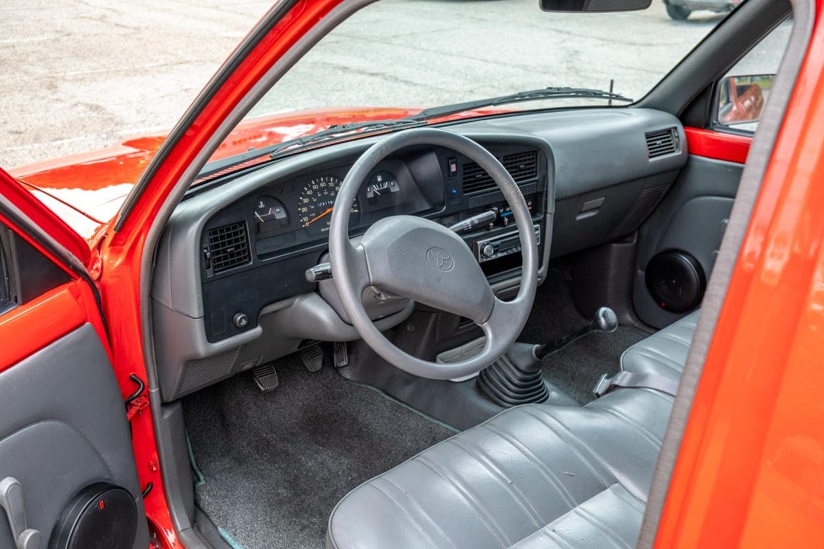 1992 Toyota Pickup photo 12
