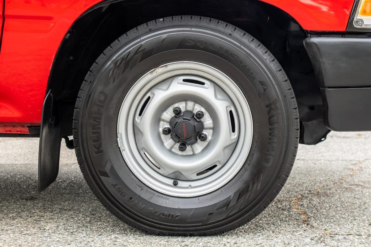 1992 Toyota Pickup photo 13