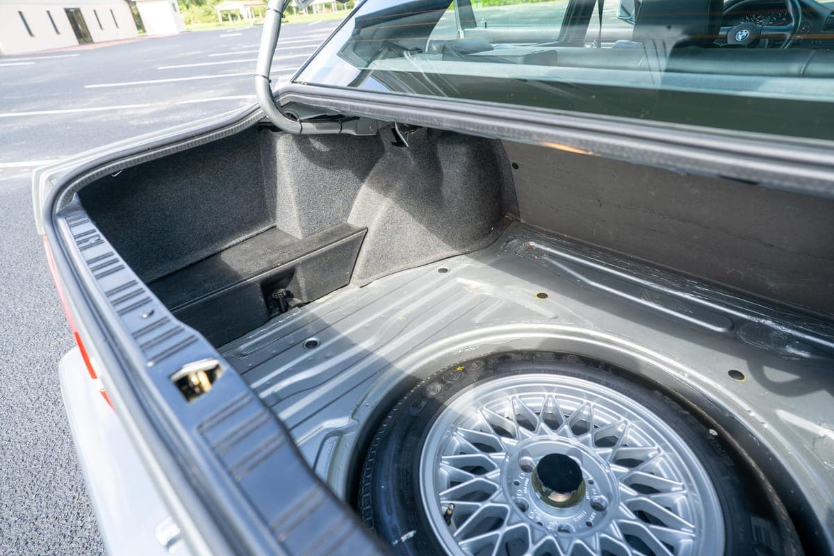 1988 BMW E30 M3 photo 2