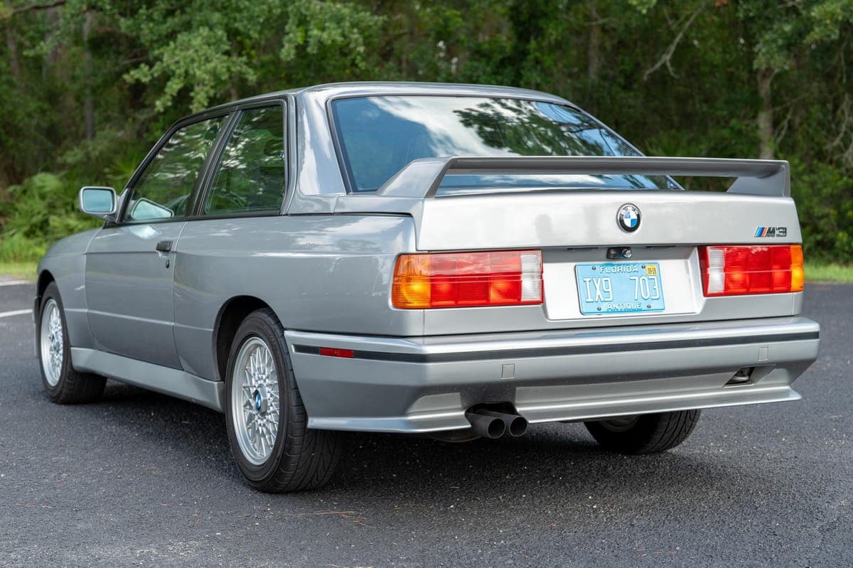 1988 BMW E30 M3 photo 23