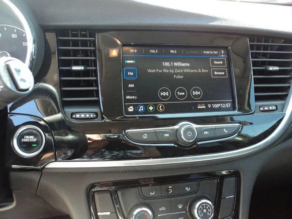 2022 Buick Encore Preferred photo 10